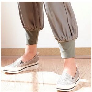 RON WHITE🔴Nell women’s slip Ons sneakers 37 NEW